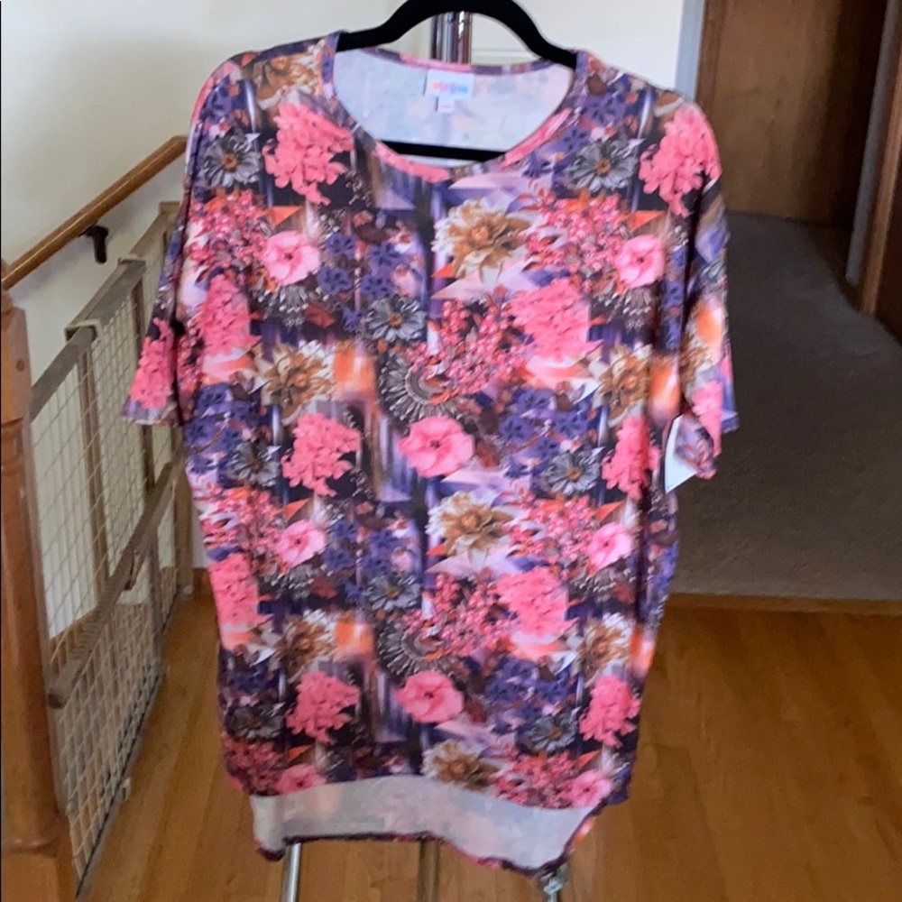 LuLaRoe Irma Top